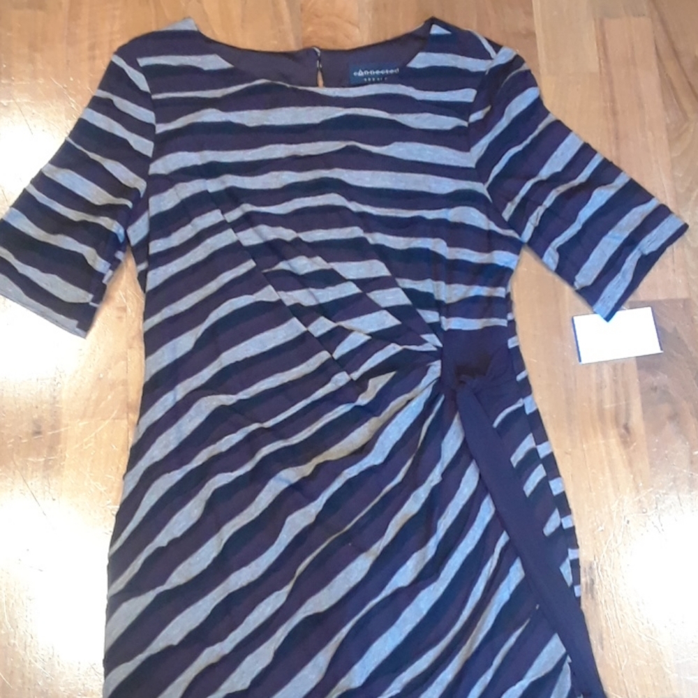 Dress - Picture 8 of 8